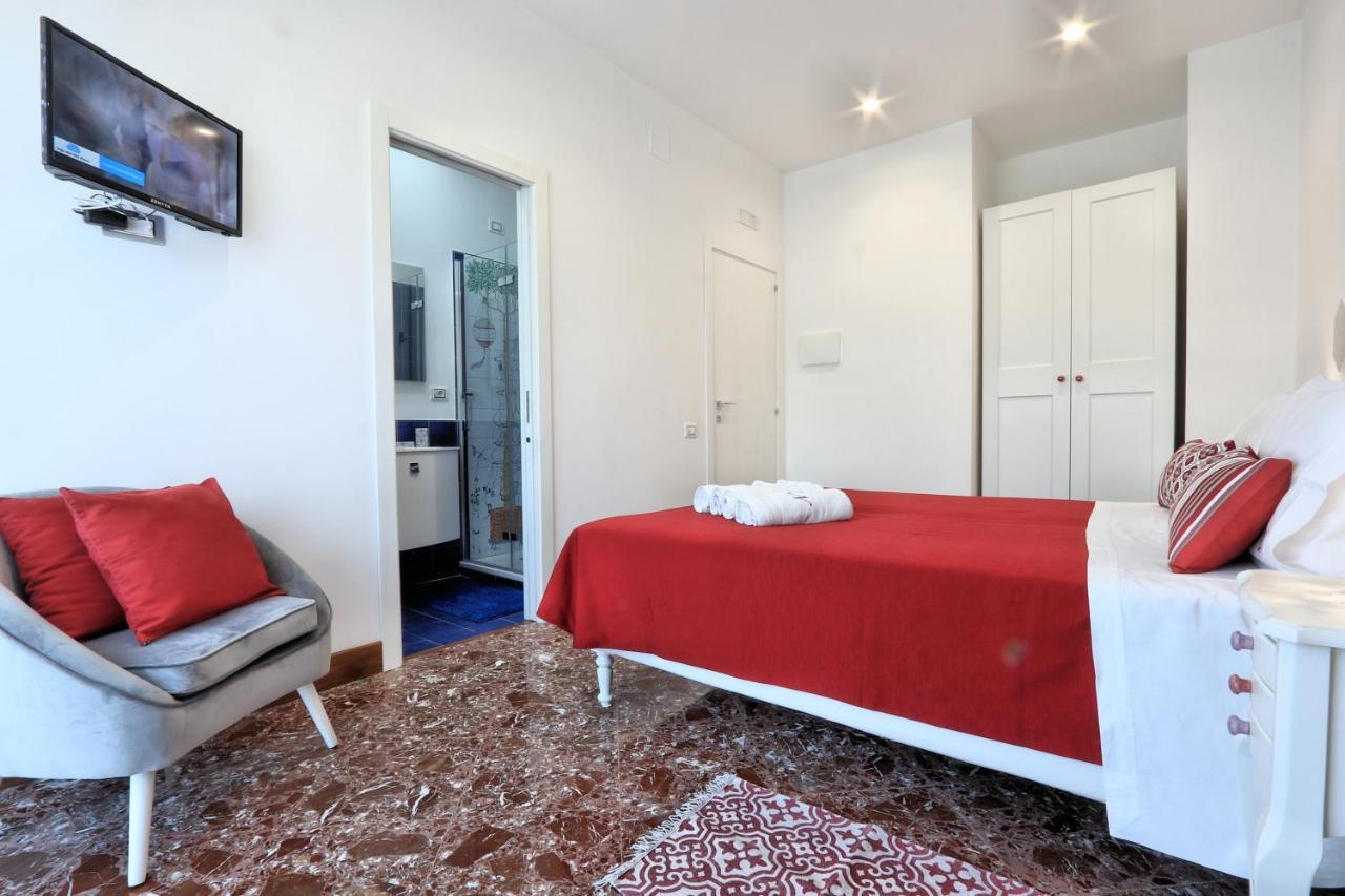 Casa Nina Deluxe Bed & Breakfast Salerno Exterior foto